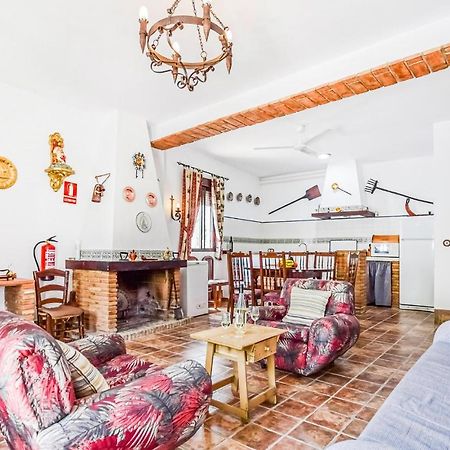 3 Bedroom Awesome Home In Rute Εξωτερικό φωτογραφία